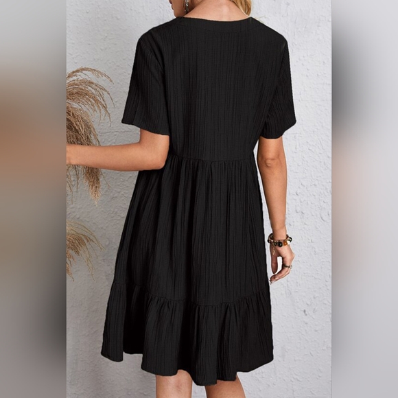 Full Size Ruched V-Neck Short Sleeve Dress - Picture 3 of 5